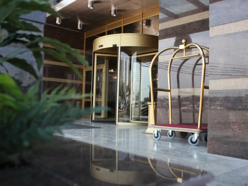Фасад / вход «SK Royal Москва»