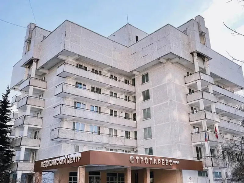 Фасад / вход «Тропарёво»